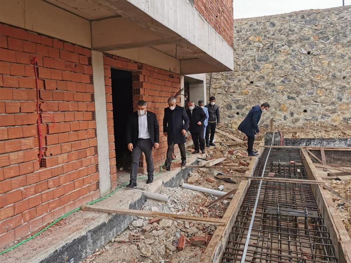 Şayir, korona vir&uuml;s&uuml; atlatarak g&ouml;revine geri d&ouml;nd&uuml;