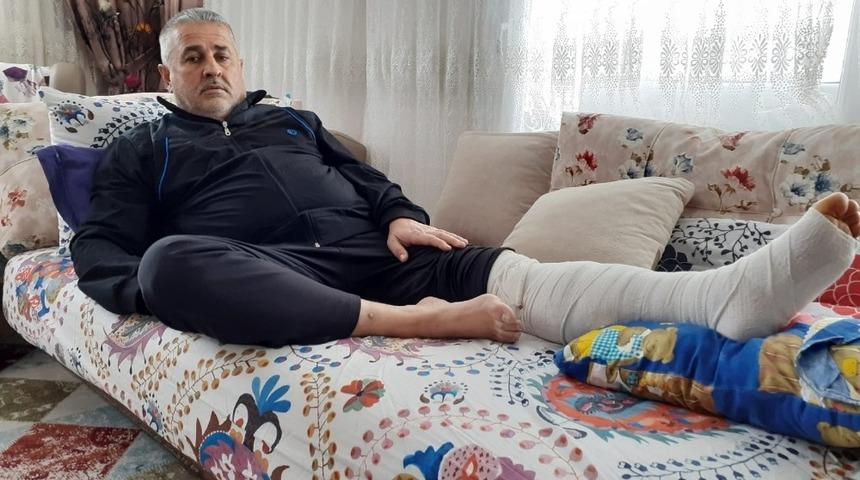 Motosiklet &ccedil;arpması sonrası ayağı kırılan adam '&ouml;z&uuml;r' bekliyor
