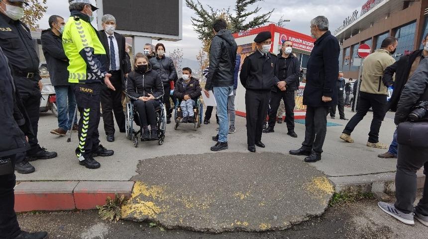 Karabük’te engellilerin ’kaldırım’ tepkisi