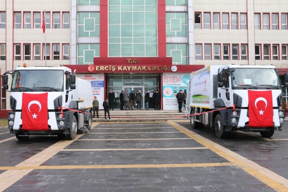 Erciş Belediyesi ara&ccedil; filosunu genişletti