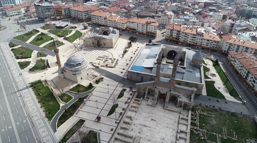 Konut satışları y&uuml;zde 37 geriledi