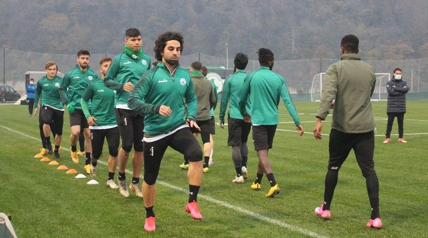 Giresunspor, Çotanak Spor Kompleksi’nde ilk antrenmanını yaptı