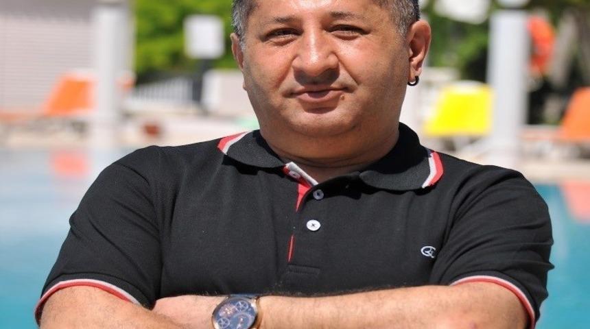 AD&Uuml; &Ouml;ğretim &Uuml;yesi &Uuml;reten, radyoda Eski Anadolu programında Bal&rsquo;ı anlattı