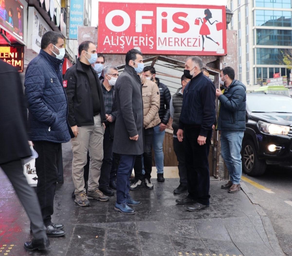 Kaymakam Beşikci esnafla bir araya geldi