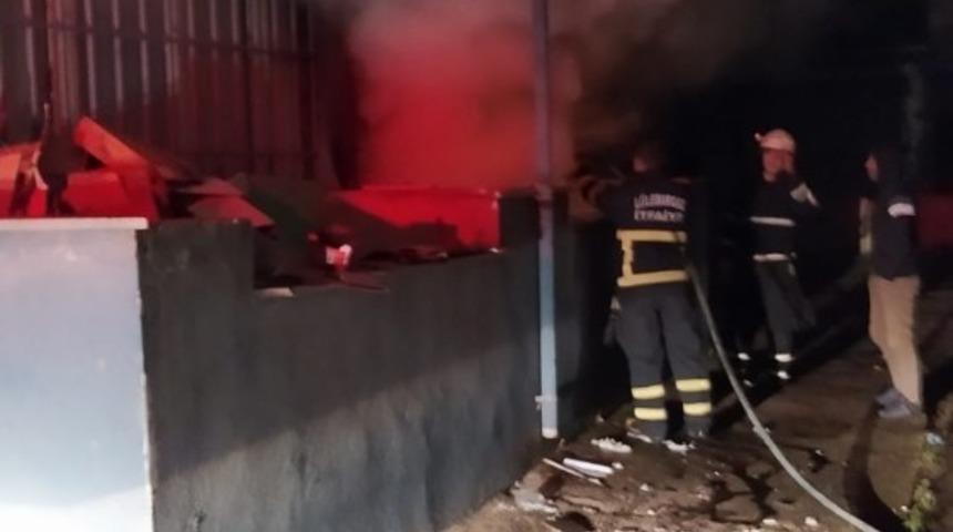 Kırklareli&rsquo;de markette yangın