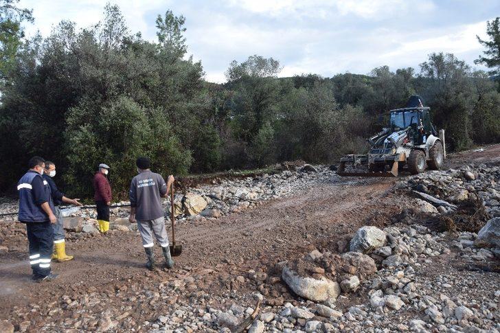 Yağışın vurduğu Kumluca’da yaralar sarılıyor G1