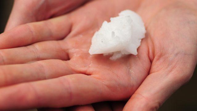 Ev yapımı şifalı krem! Yaraları ve izleri anında yok ediyor