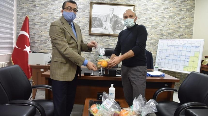 &Ccedil;an Belediyesinden sağlık&ccedil;ılara vitamin desteği