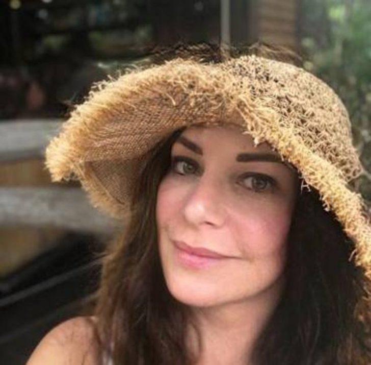 Şenay Gürler ve Semih Saygıner'in Afrika tatili G4