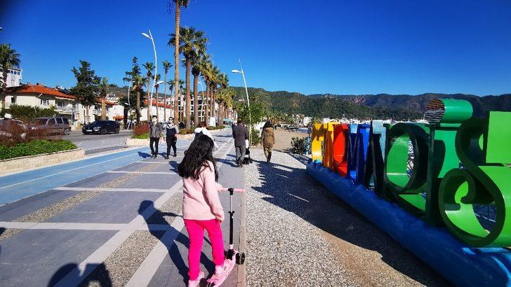 Marmarisliler güneşli havanın tadını çıkardı G3
