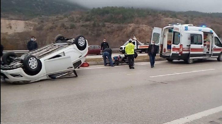 Cenaze yolunda kaza: 2 yaralı G3