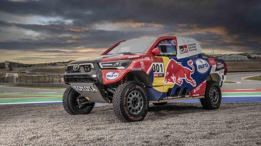 Toyota yeni Hilux ile 2021 Dakar Rallisi’ne katılacak