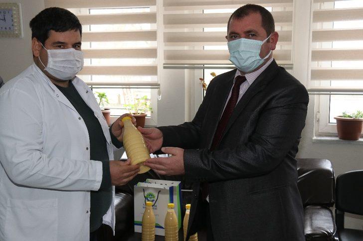 Sağlık çalışanlarına Velimeşe bozası ikramı G3