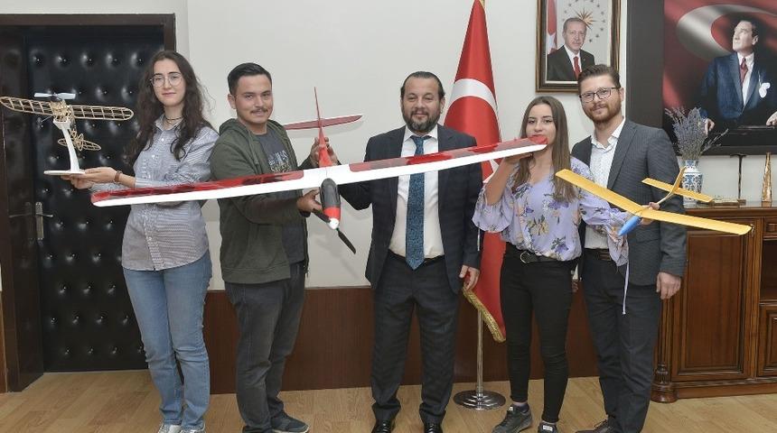 KM&Uuml;&rsquo;n&uuml;n hedefi İHA festivali