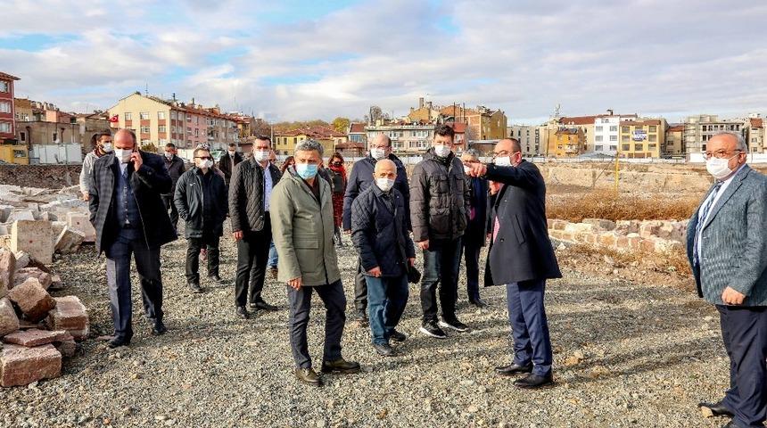 Başkan Kavuş, Ş&uuml;kran Mahallesi&rsquo;nde incelemelerde bulundu
