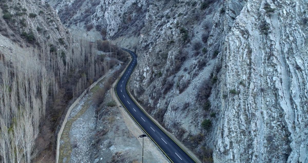 B&uuml;y&uuml;kşehir kırsaldaki ulaşım ağını g&uuml;&ccedil;lendirmeye devam ediyor