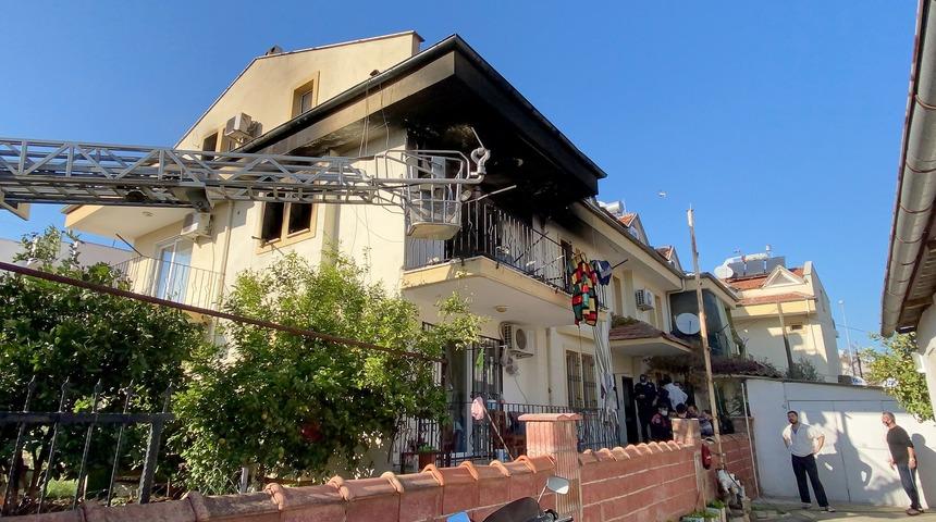 Tek başına yaşadığı evde yanarak &ouml;ld&uuml;