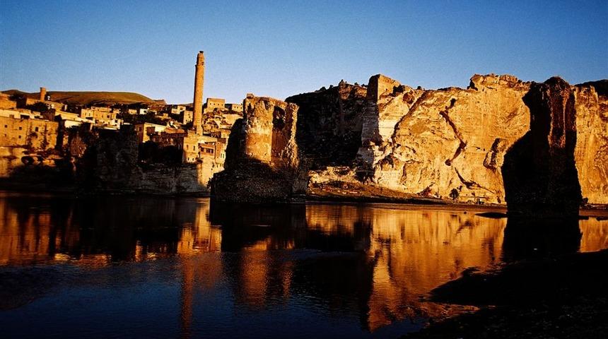 Hasankeyf nerede, nereye bağlı? Hasankey kalesi ve antik kentinin tarihi nedir?