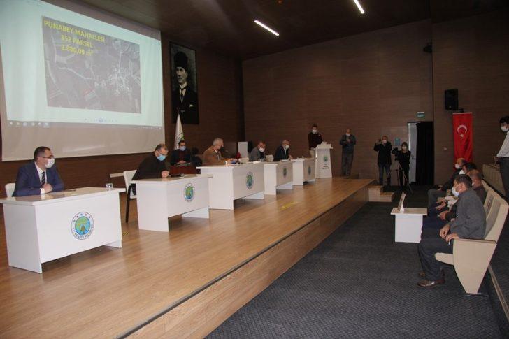 Hendek’te 13 tarla açık arttırma usulü satışa sunuldu G1