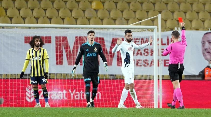 Fenerbahçe'de kırmızı kart gören Altay, ligde oynayabilecek mi?