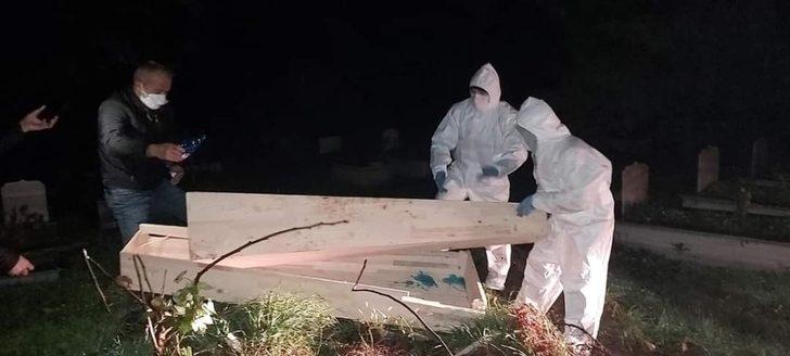 Koronadan hayatını kaybetti, defnedildikten sonra tabutu yakıldı G2