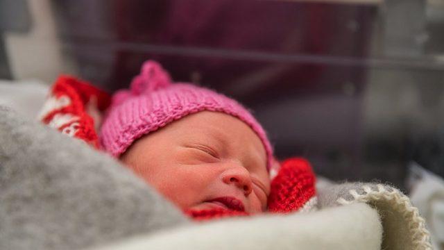 Veriler, yoğun bakımdaki kız bebeklerin hayatta kalma şansının daha yüksek olduğunu gösteriyor
