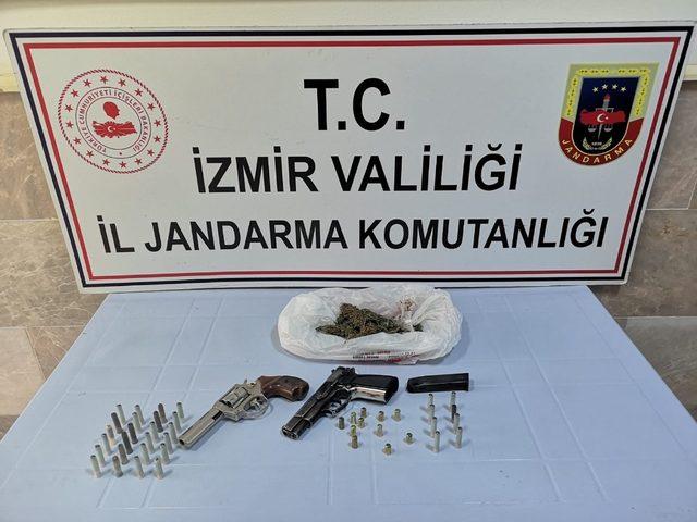 İzmir ve Muğla’da uyuşturucu operasyonu: 15 gözaltı