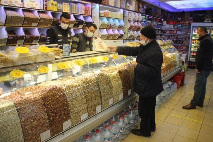 Kayserililer yılbaşında kuruyemişi zamsız yiyecek G1