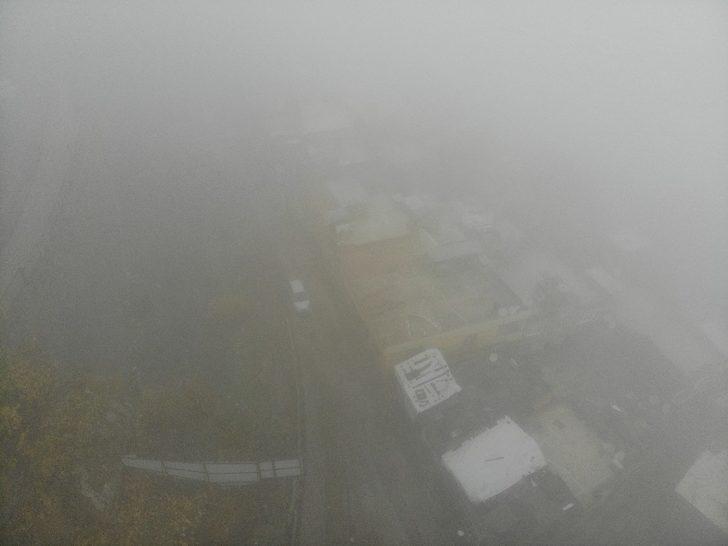 Tarihi kent sise teslim oldu, uçak seferlerinde aksamalar yaşandı G3