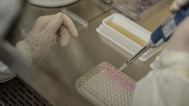 Kanser hastaları koronavirüs aşısını ne zaman yaptırmalı? Uzmanından önemli uyarı