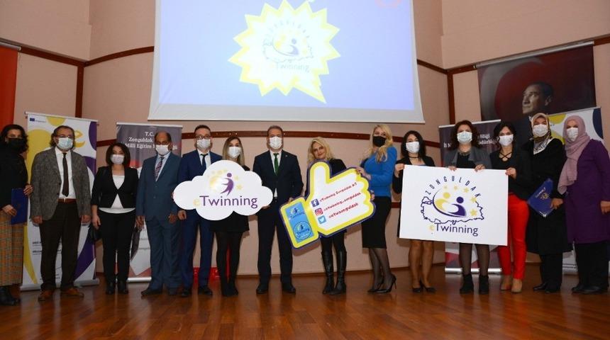 eTwinning &ouml;d&uuml;llerini Tosun&rsquo;un elinden aldılar