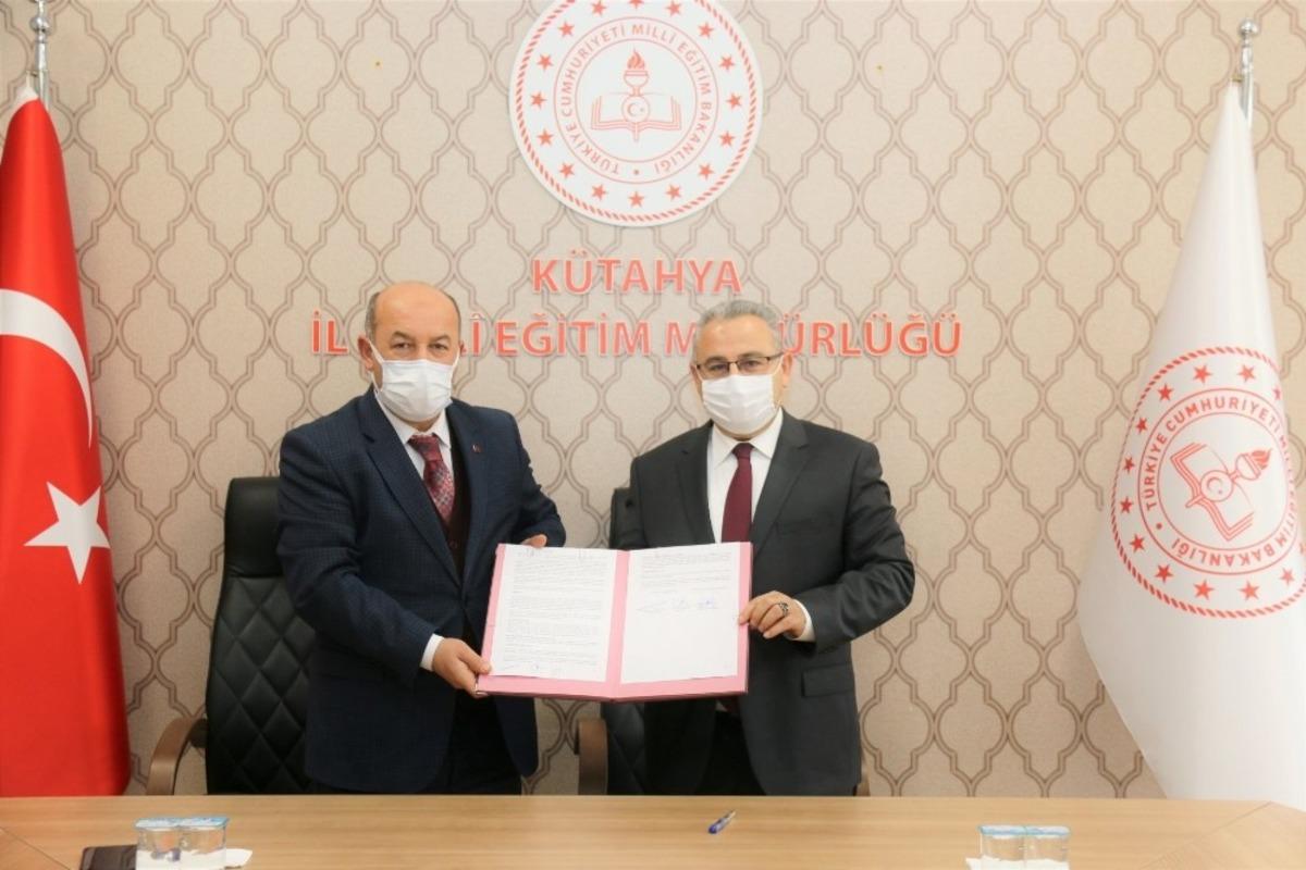 İl Milli Eğitim M&uuml;d&uuml;rl&uuml;ğ&uuml; ile PTT arasında protokol imzalandı