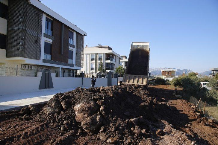 Döşemealtı Altınkale’ye yol çalışması G4