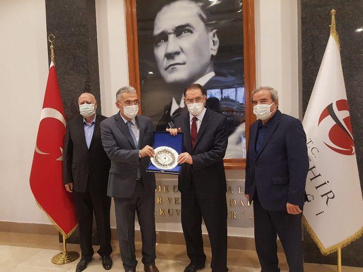 Kamu Başdenetçisi Şeref Malkoç’un Eskişehir Valiliği ziyareti G5