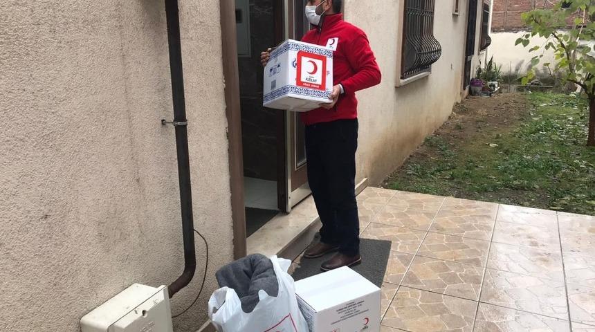 Kızılay yardımlara devam ediyor