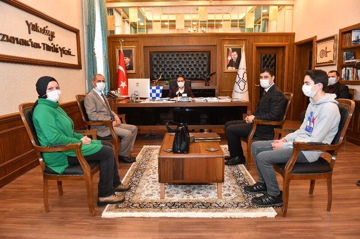 Başkan Uçar Türkiye birincisi öğrencileri ağırladı G1