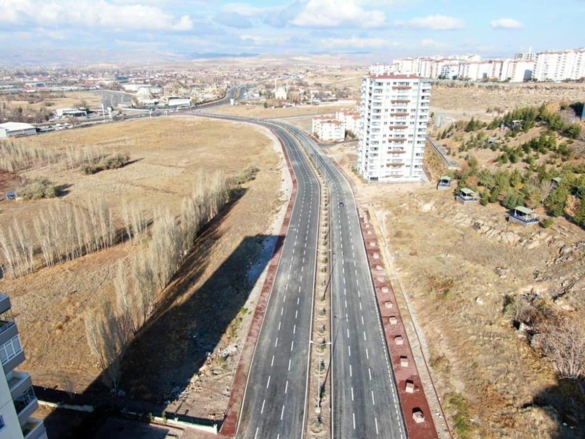 Başkan &Ccedil;olakbayrakdar: "Hemşehrilerimi mutlu ve huzurlu edecek hizmetler yapıyoruz"