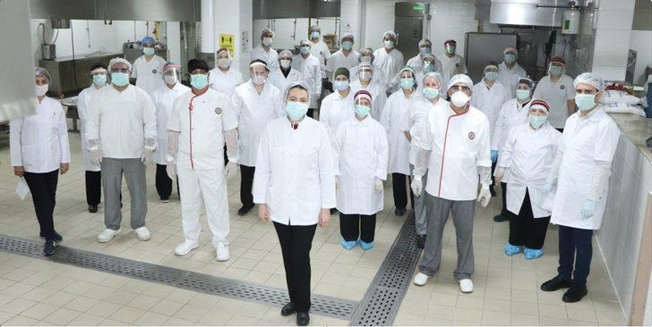 Ege Üniversitesi Hastanesi mutfağında “Güvenli Yemek Üretimi” tescillendi G1