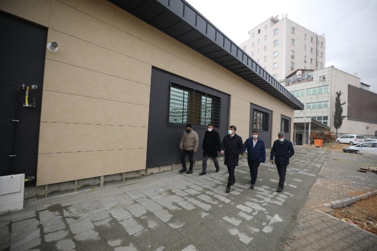 Fadıloğlu, M&uuml;cahitler Mahallesi&rsquo;ndeki tesisi inceledi