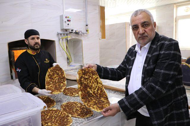 lahmacun-tarifinin-en-fazla-arananlar-listesine-girmesi-sanliurfada-sevincle-karsilandi_4943_dhaphoto3