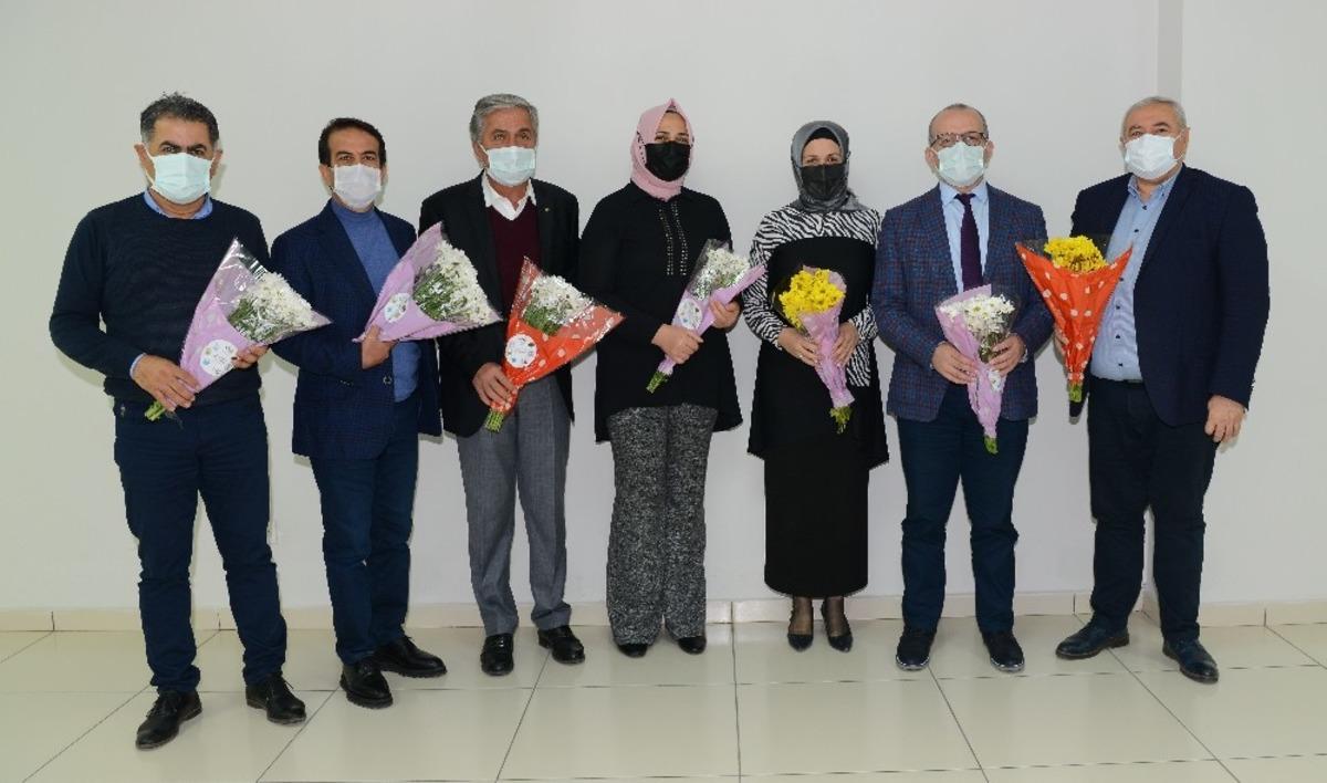 Oda ve borsalardan sağlık &ccedil;alışanlarına moral ziyareti