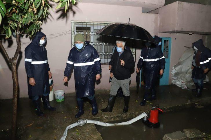 Akdeniz Belediyesinden su baskınlarından etkilenenlere destek G1