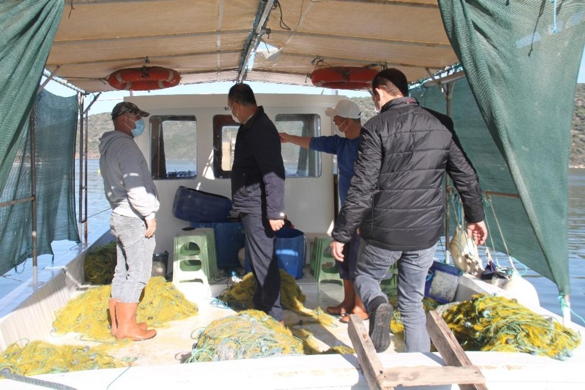 Milas&rsquo;ta yasadışı su &uuml;r&uuml;nleri avcılığının &ouml;nlenmesi i&ccedil;in denetimler s&uuml;r&uuml;yor