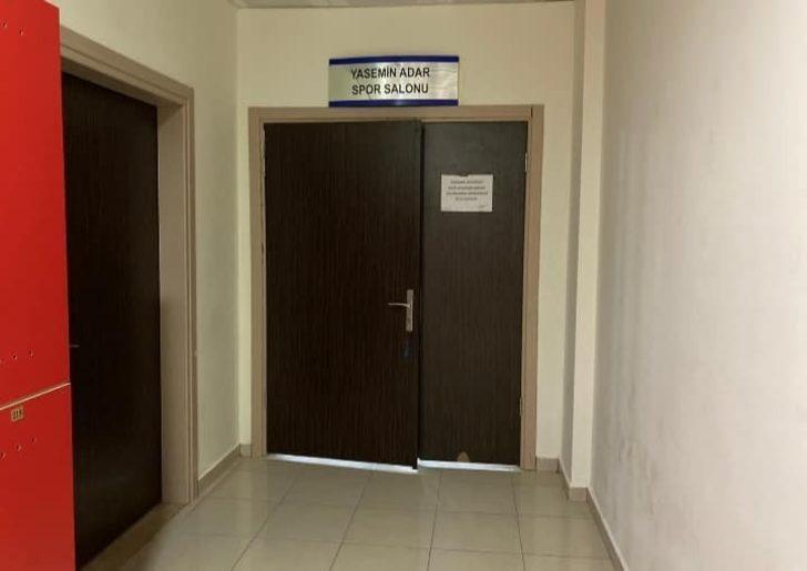 BAÜN’den Yasemin Adar’a jest G4