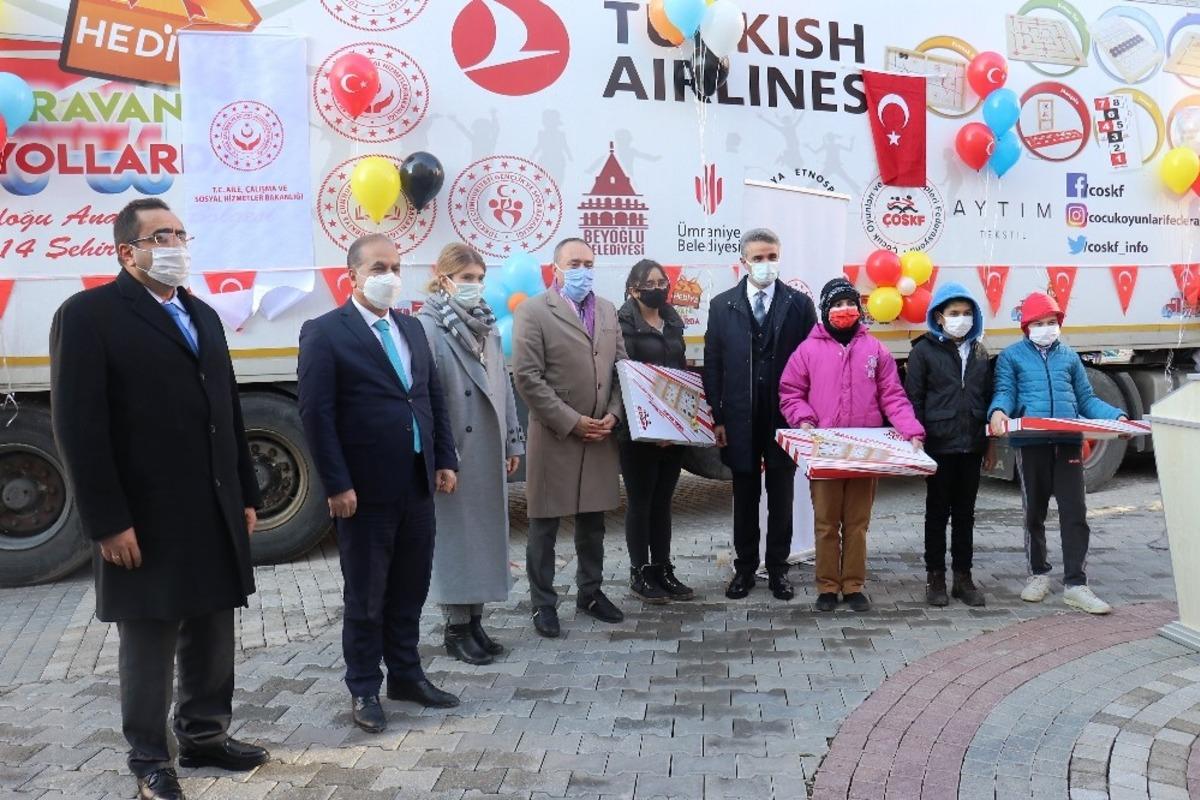 &lsquo;Hediye Karavanı&rsquo;nın ilk durağı Malatya oldu