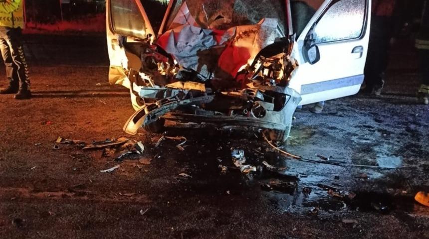 Aydın&rsquo;da trafik kazası; 2&rsquo;si ağır 4 yaralı