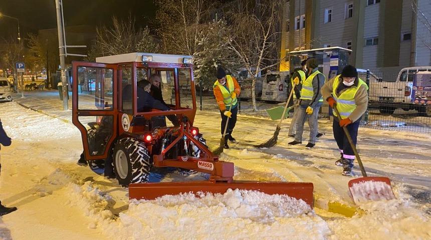 Ardahan beyaza b&uuml;r&uuml;nd&uuml;