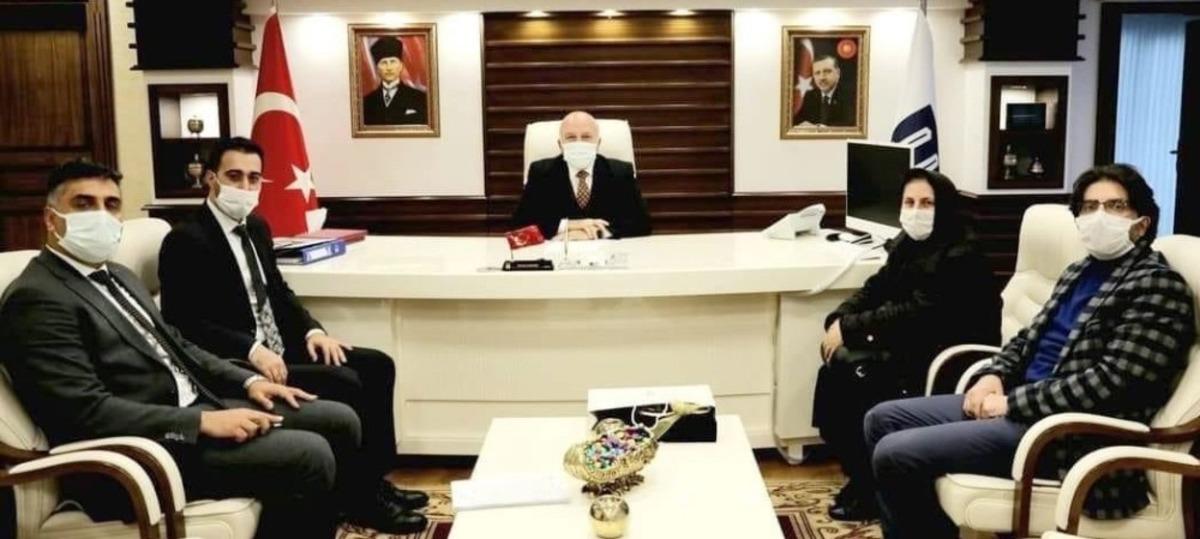 Başkan Yıldırım imar y&ouml;netmeliği i&ccedil;in d&uuml;ğmeye bastı