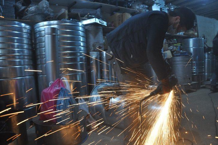 Yüksekovalı sobacılar zamana direniyor G1