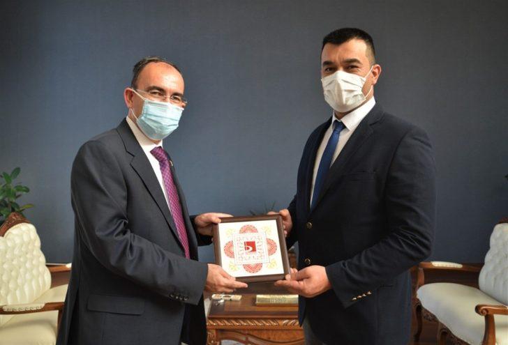 Mihalgazi Belediye Başkanı Akgün’den Rektör Beydemir’e ziyaret G4